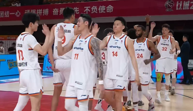 雷速体育官方入口-CBA常规赛落幕!福建双杀广东 四川42连败 宁波助攻广州进季后赛